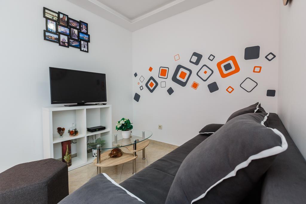 Apartments Viljac 트로기르 객실 사진